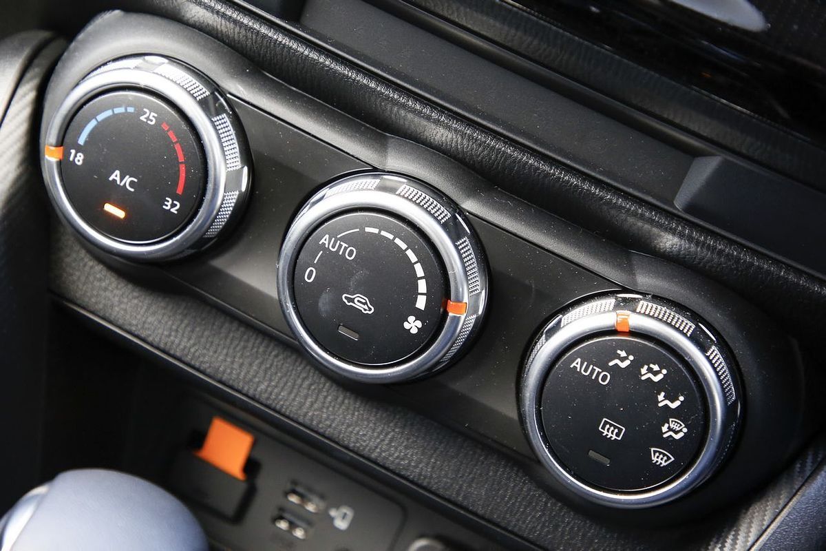 2025 Mazda 2 G15 Evolve DJ Series