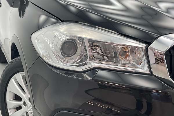 2020 Suzuki S-Cross Turbo JY