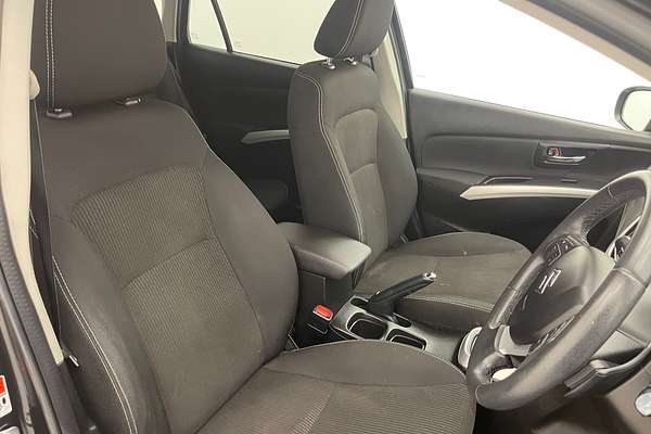 2020 Suzuki S-Cross Turbo JY
