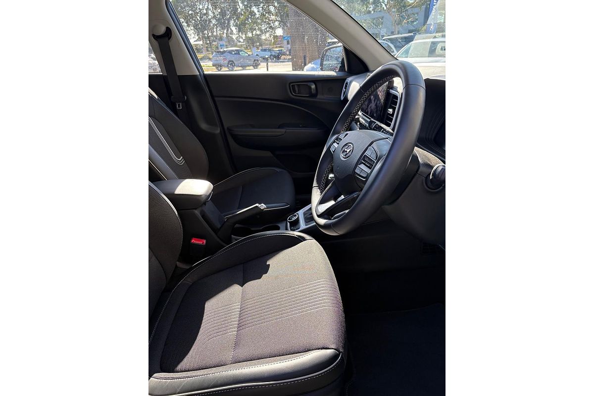 2024 Hyundai Venue Elite QX.V5