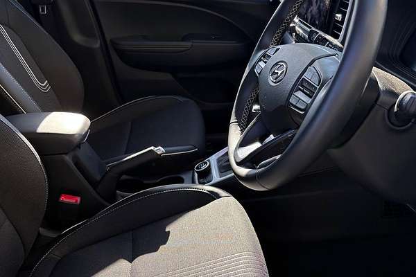 2024 Hyundai Venue Elite QX.V5