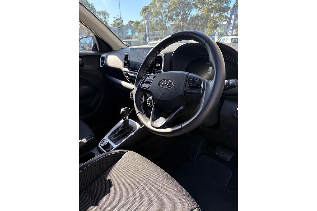 2024 Hyundai Venue Elite QX.V5