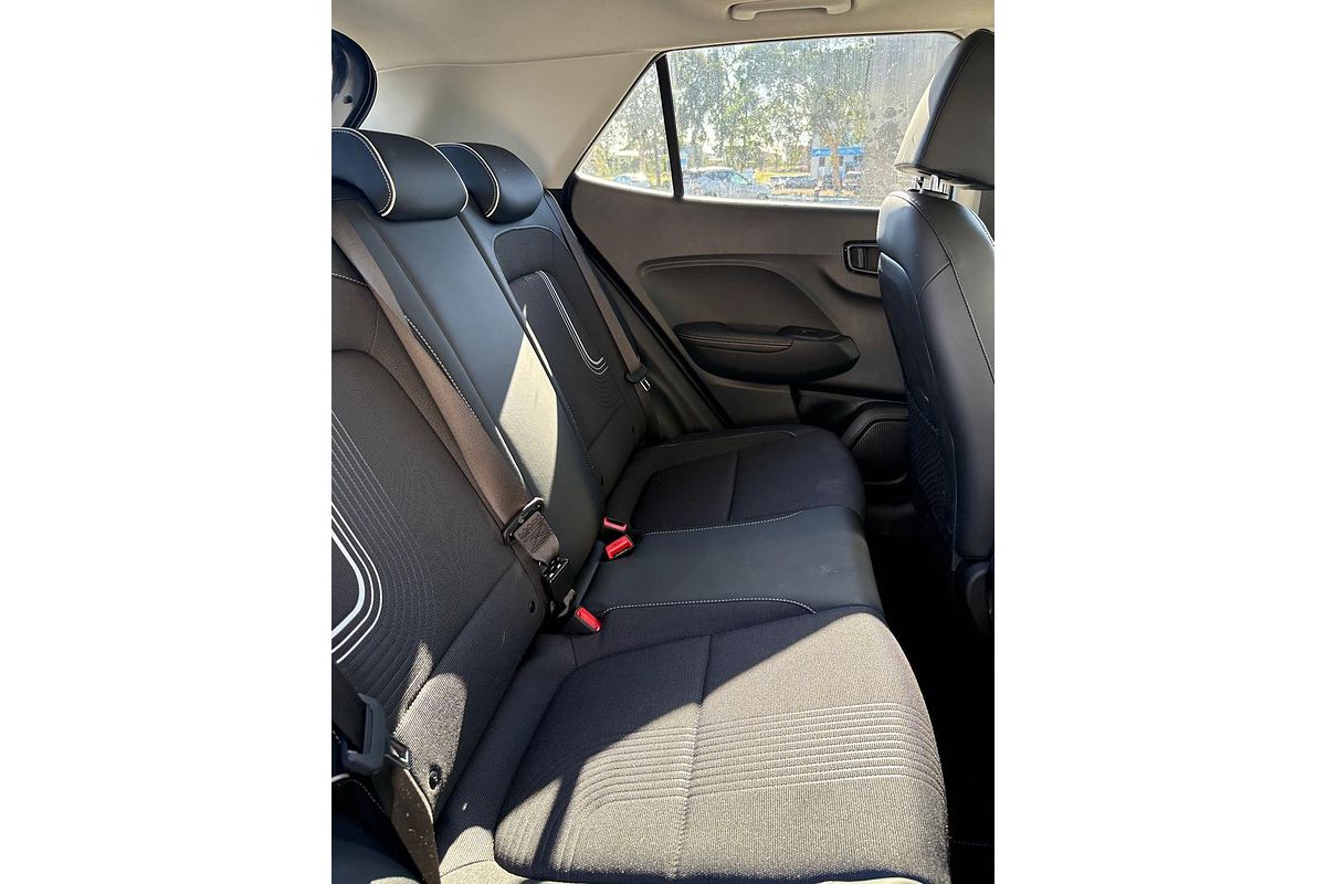 2024 Hyundai Venue Elite QX.V5