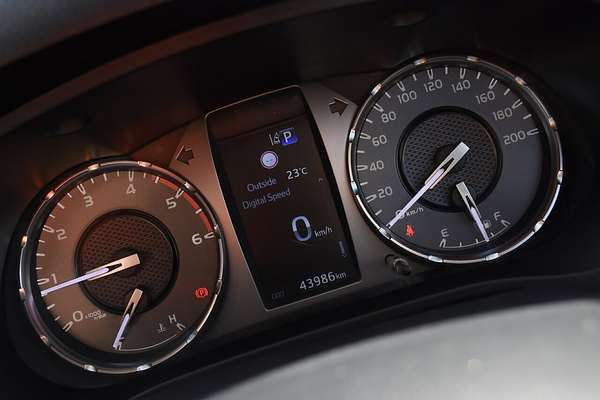 2021 Toyota Hilux Workmate GUN125R 4X4
