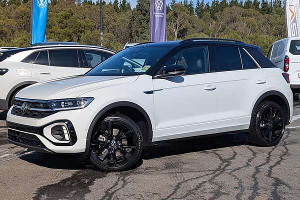 2025 Volkswagen T-Roc 140TSI R-Line D11