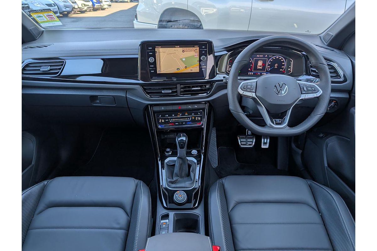 2025 Volkswagen T-Roc 140TSI R-Line D11