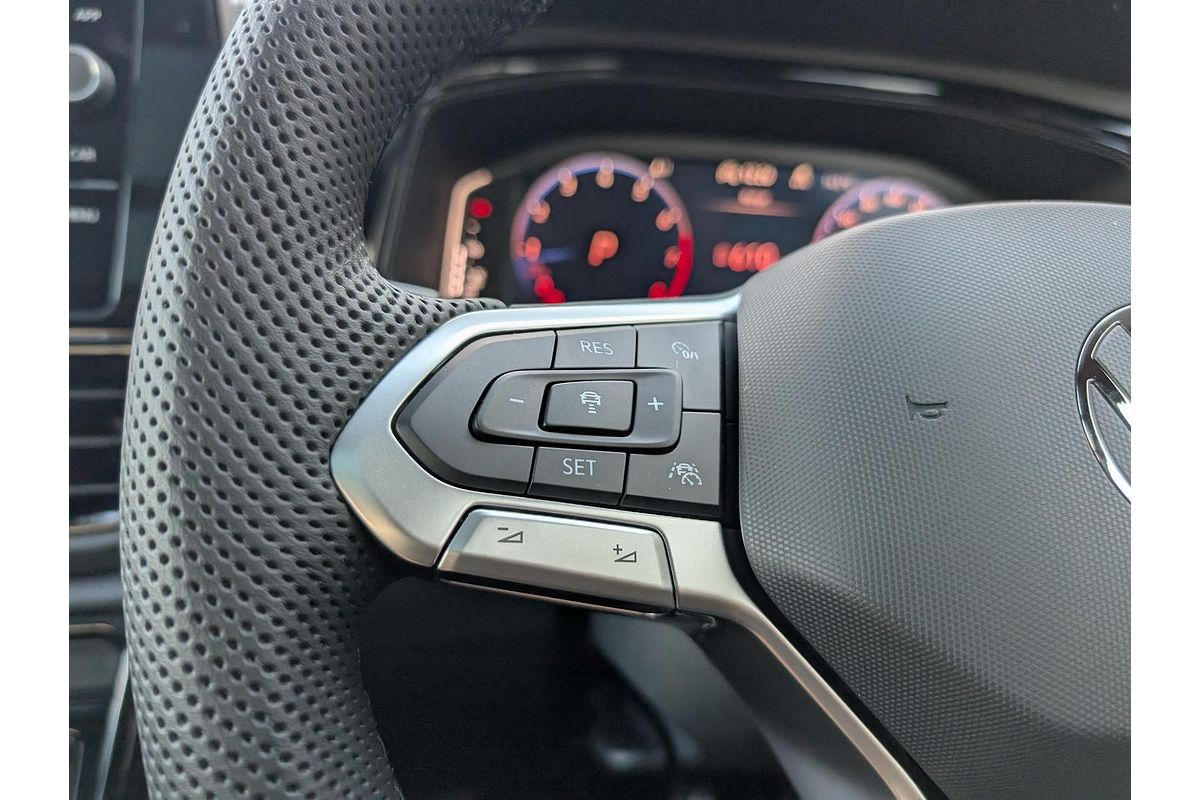 2025 Volkswagen T-Roc 140TSI R-Line D11