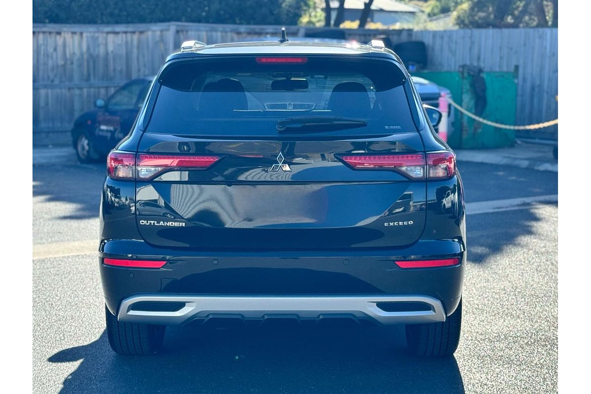 2023 Mitsubishi Outlander Exceed ZM