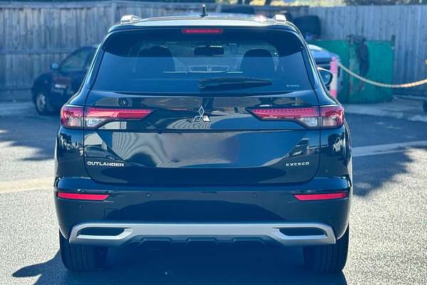 2023 Mitsubishi Outlander Exceed ZM