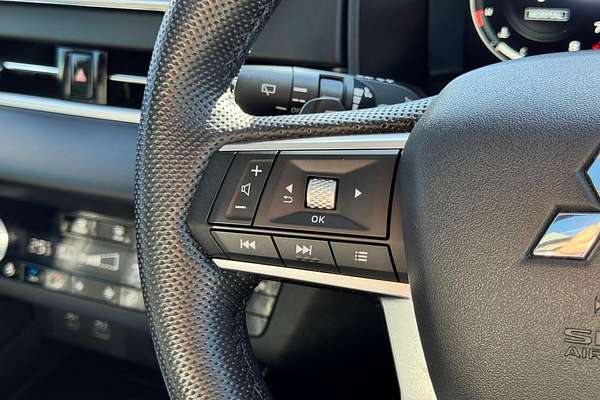 2023 Mitsubishi Outlander Exceed ZM