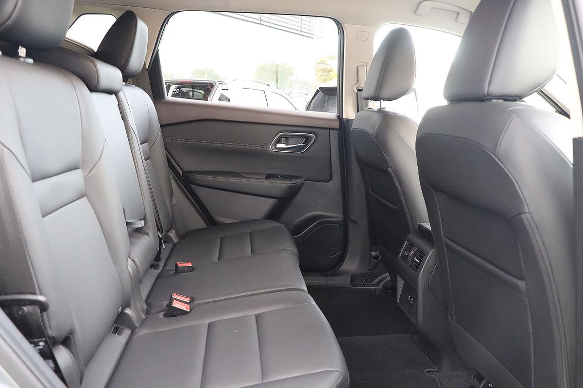 2024 Nissan X-TRAIL ST-L T33