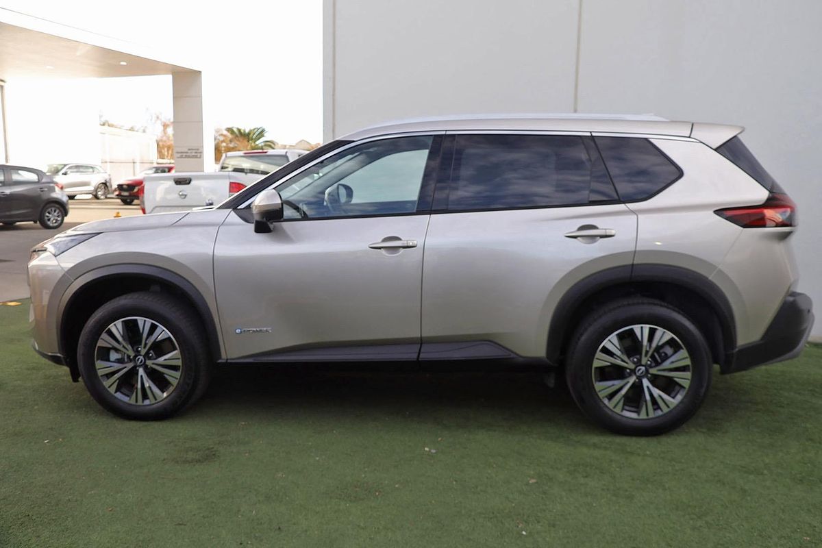 2024 Nissan X-TRAIL ST-L e-POWER T33