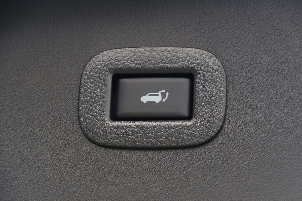 2025 Nissan Patrol Ti-L Y62