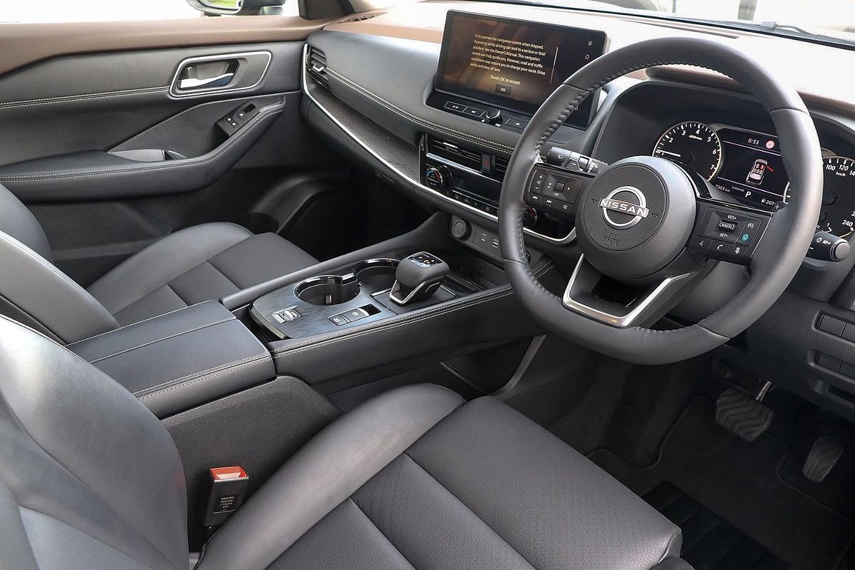 2024 Nissan X-TRAIL ST-L T33