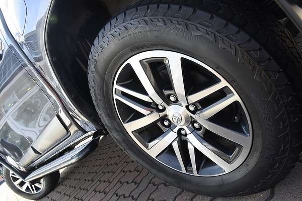 2019 Toyota Hilux SR5 GUN126R 4X4