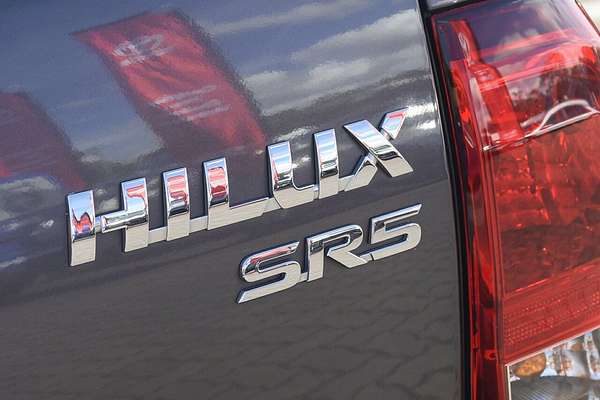 2019 Toyota Hilux SR5 GUN126R 4X4