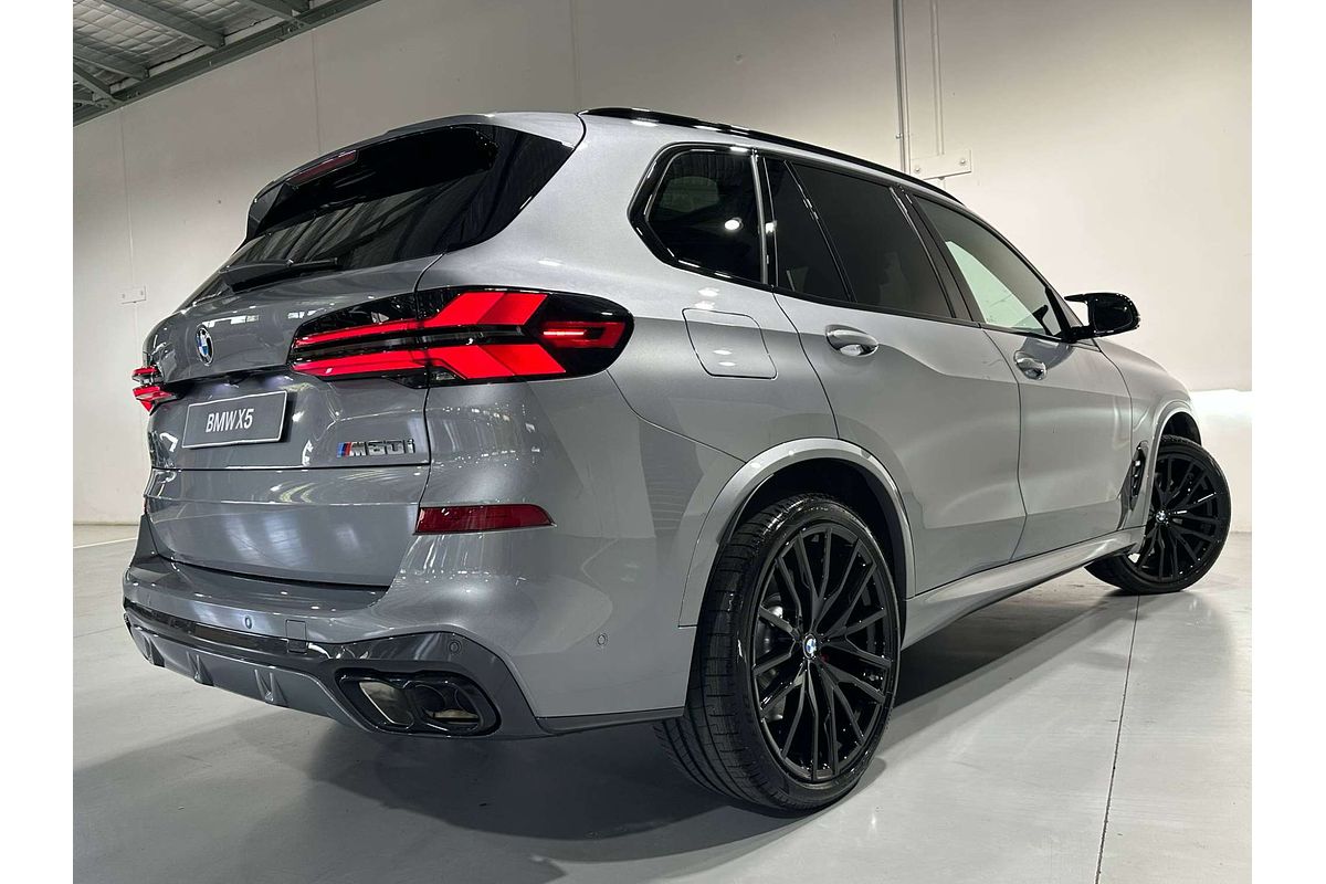 2025 BMW X5 M60i G05 LCI