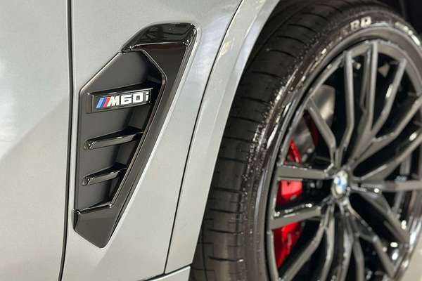2025 BMW X5 M60i G05 LCI