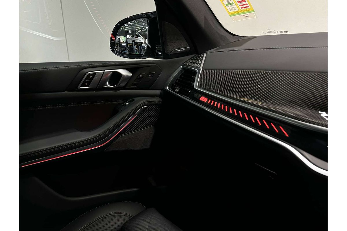 2025 BMW X5 M60i G05 LCI