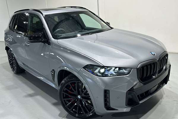 2025 BMW X5 M60i G05 LCI
