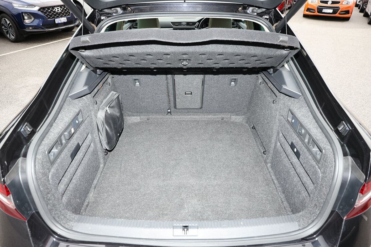 2019 SKODA Superb 206TSI SportLine NP