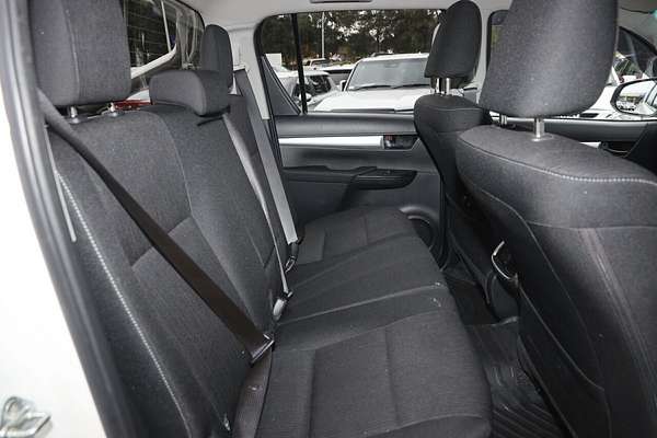 2021 Toyota Hilux SR5 GUN126R 4X4