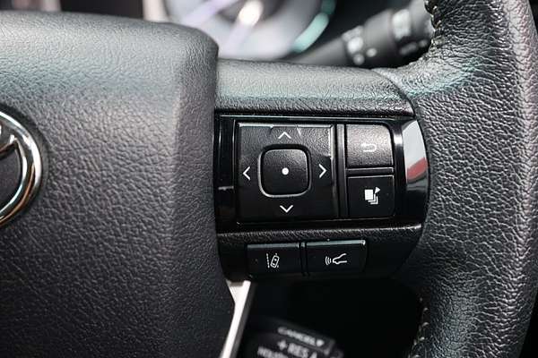 2021 Toyota Hilux SR5 GUN126R 4X4