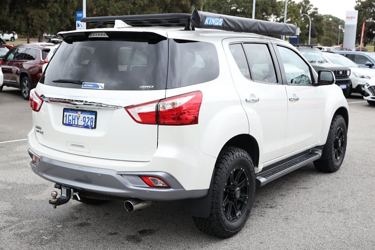 2017 Isuzu MU-X LS-T