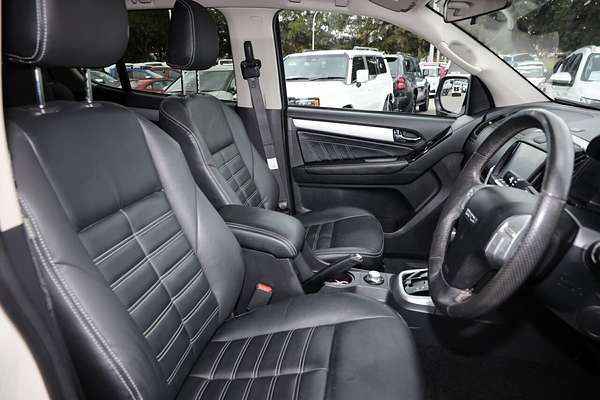 2017 Isuzu MU-X LS-T