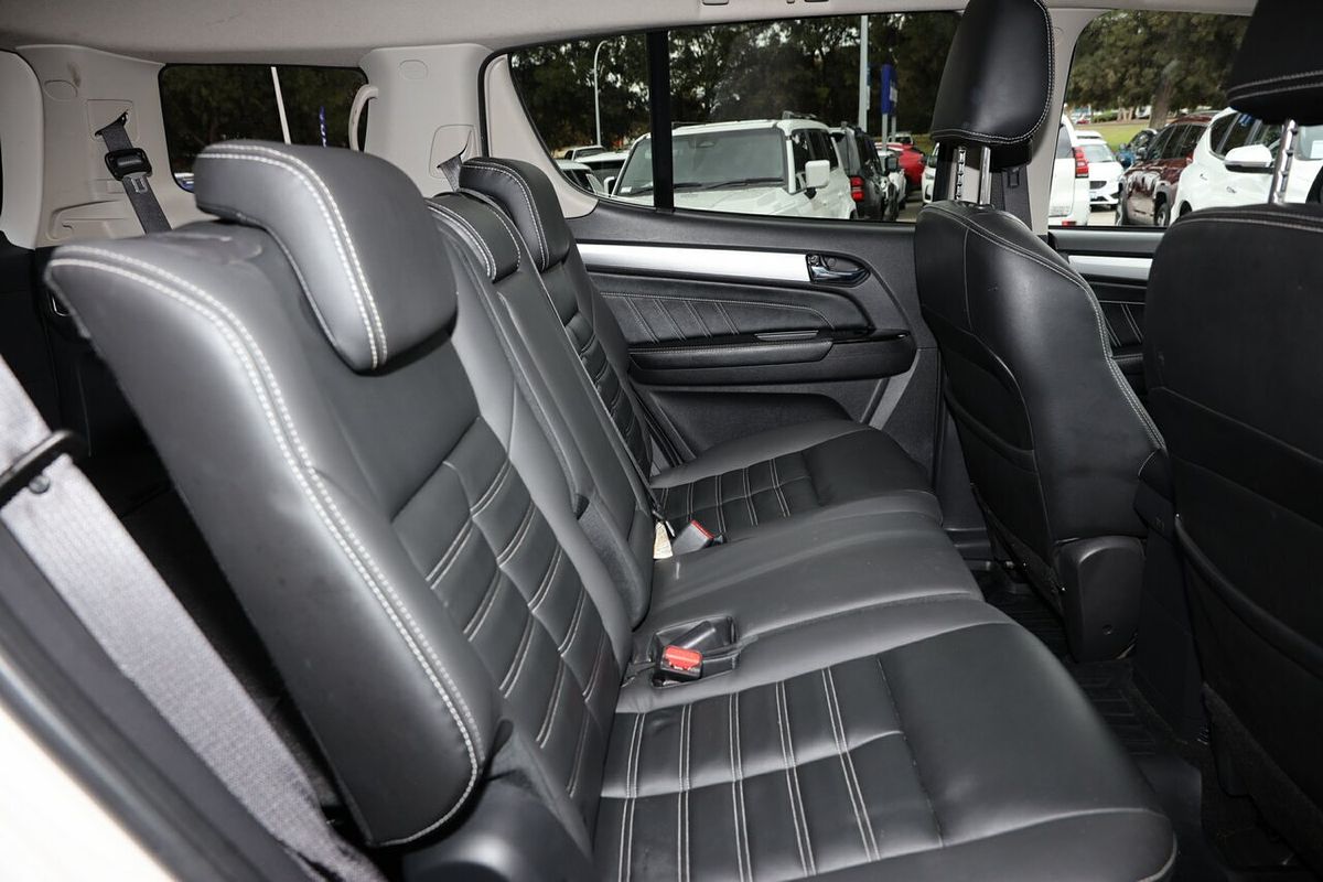 2017 Isuzu MU-X LS-T