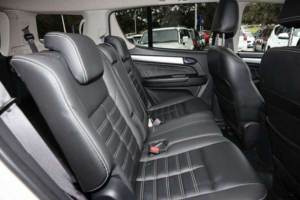 2017 Isuzu MU-X LS-T