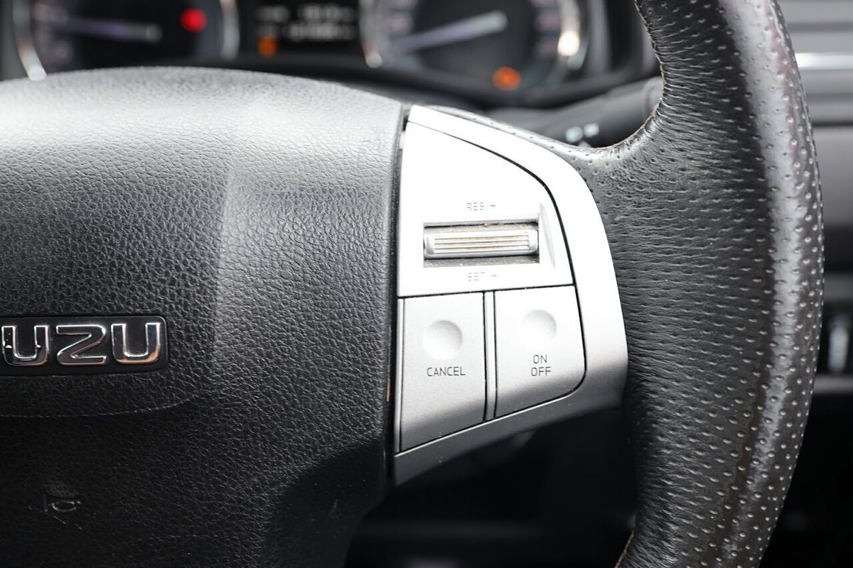 2017 Isuzu MU-X LS-T