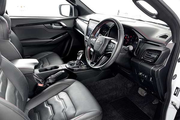 2023 Isuzu D-MAX X-TERRAIN 4X4