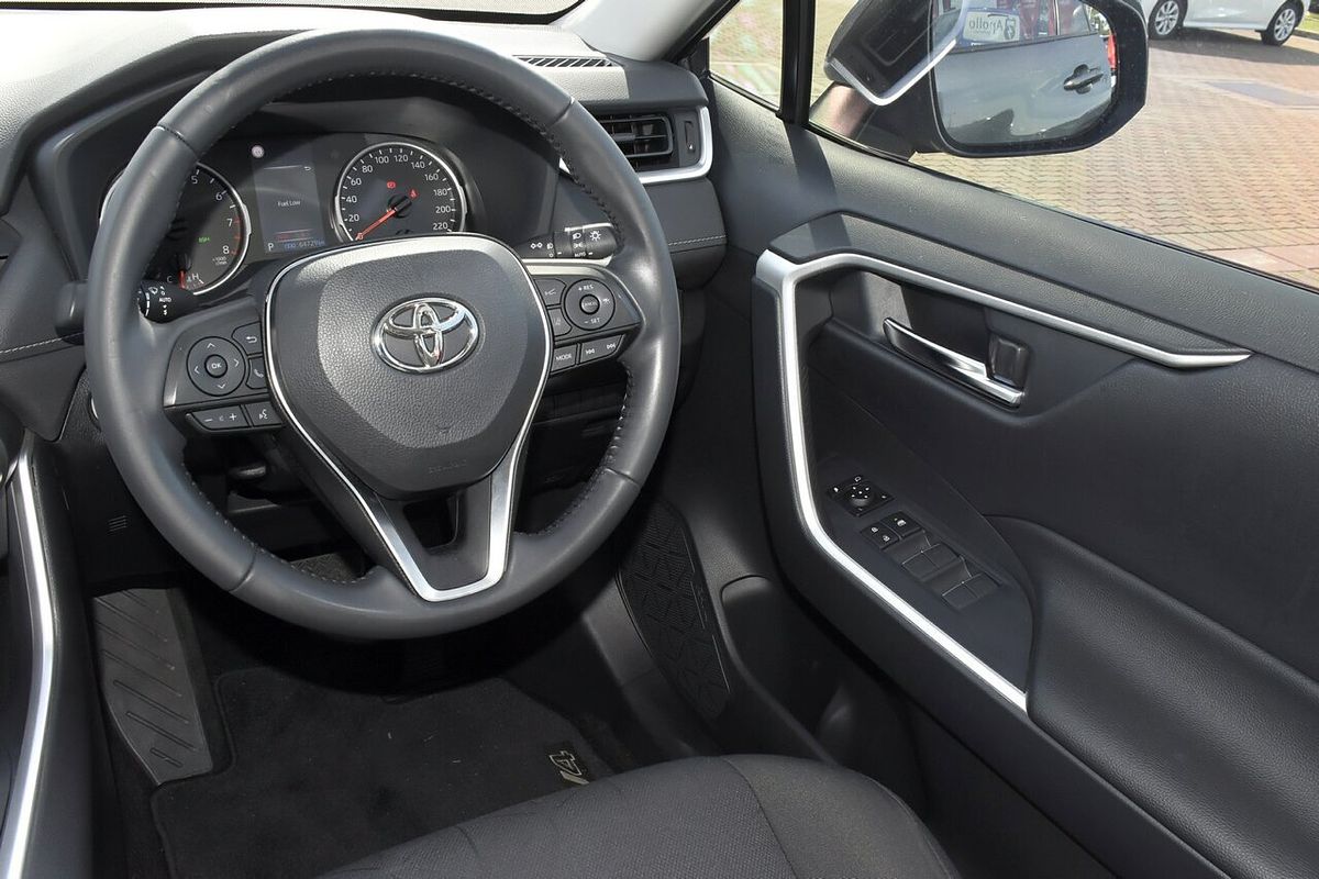 2021 Toyota RAV4 GXL MXAA52R