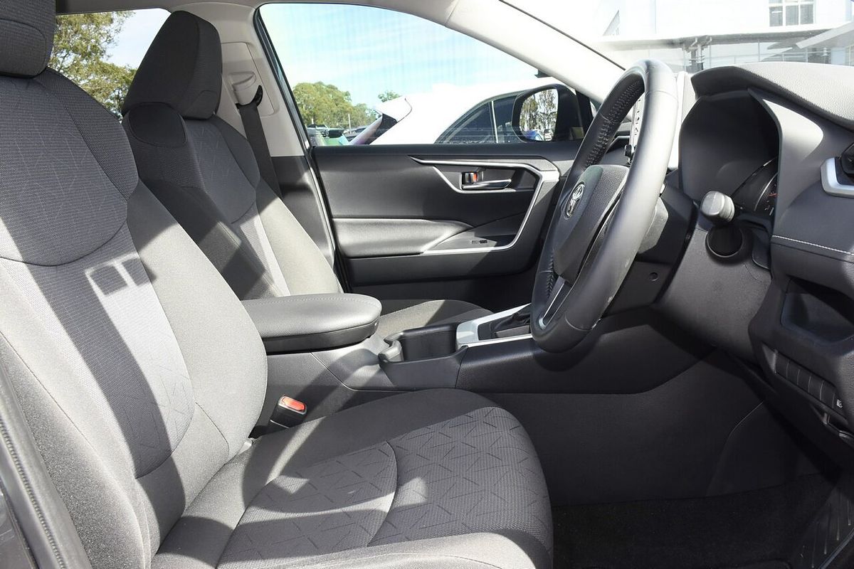 2021 Toyota RAV4 GXL MXAA52R