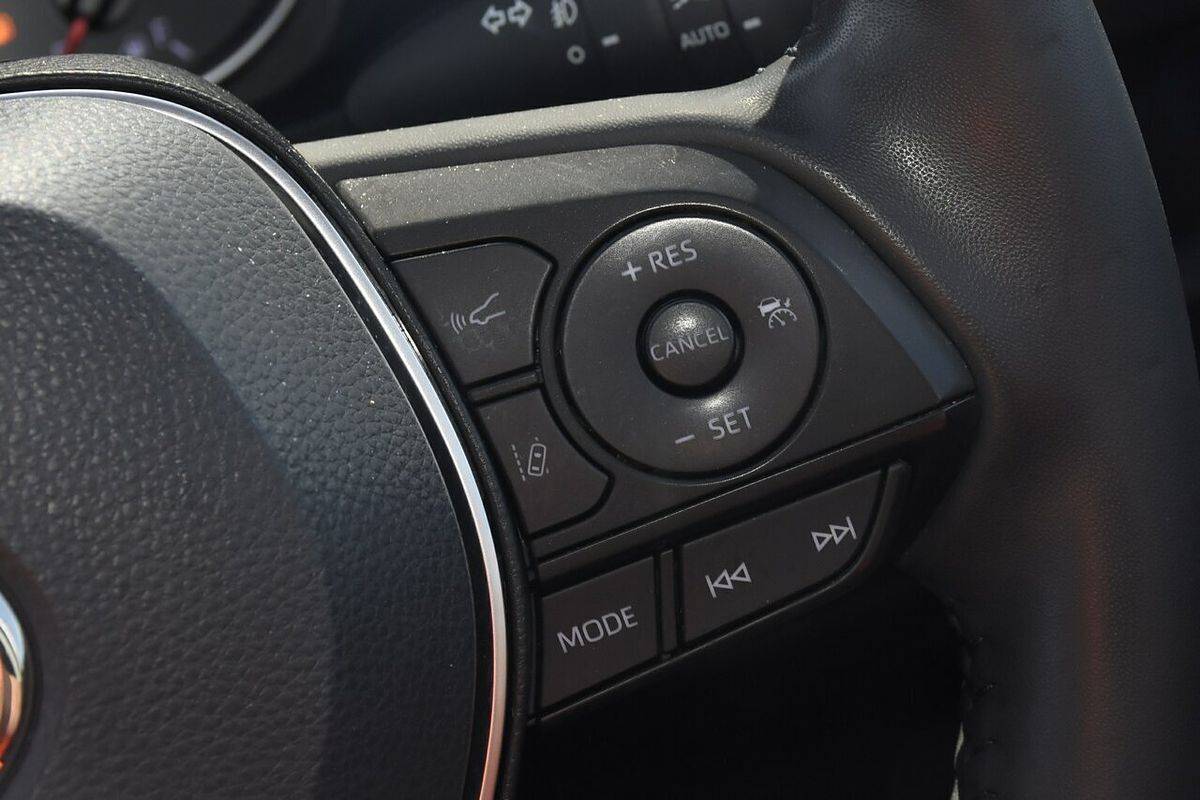 2021 Toyota RAV4 GXL MXAA52R