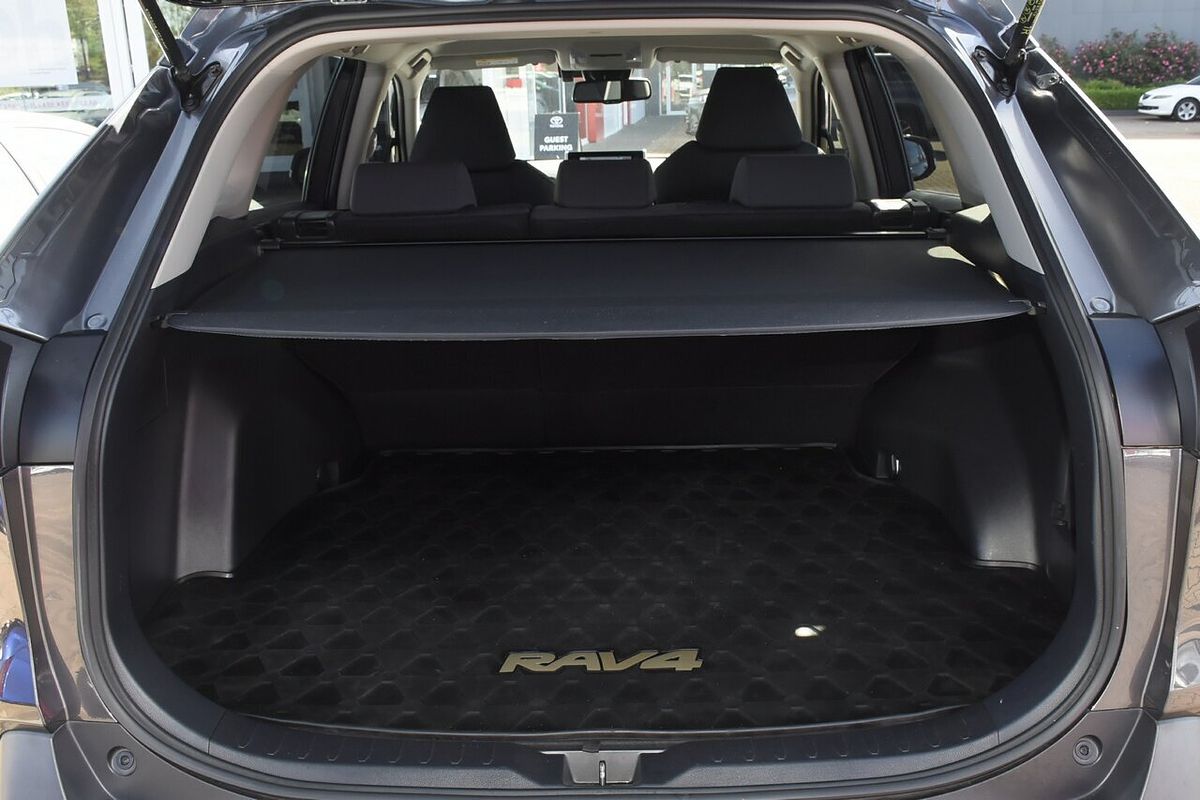 2021 Toyota RAV4 GXL MXAA52R