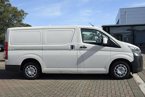 2021 Toyota Hiace GDH300R LWB