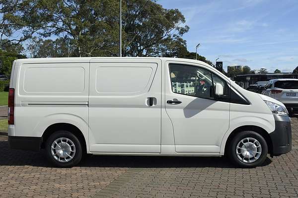 2021 Toyota Hiace GDH300R LWB