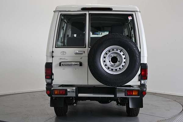 2025 Toyota Landcruiser GXL