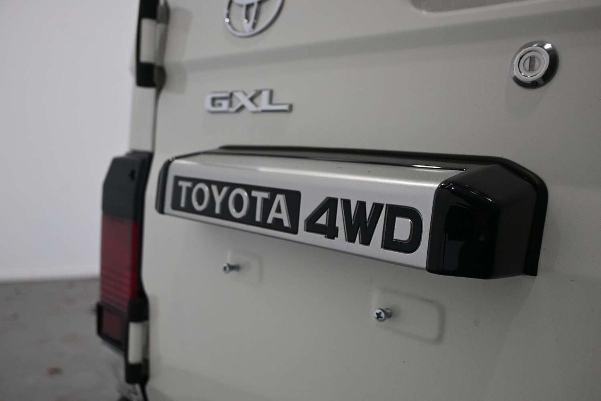 2025 Toyota Landcruiser GXL