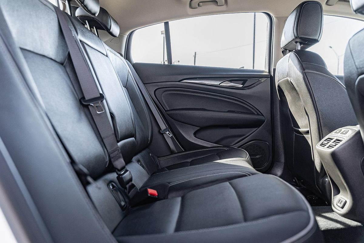 2018 Holden Calais V ZB