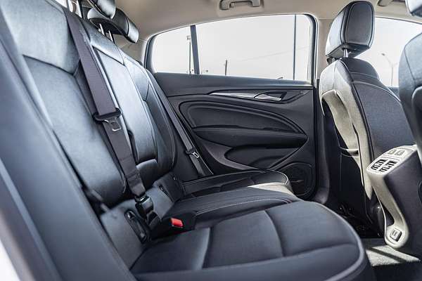 2018 Holden Calais V ZB