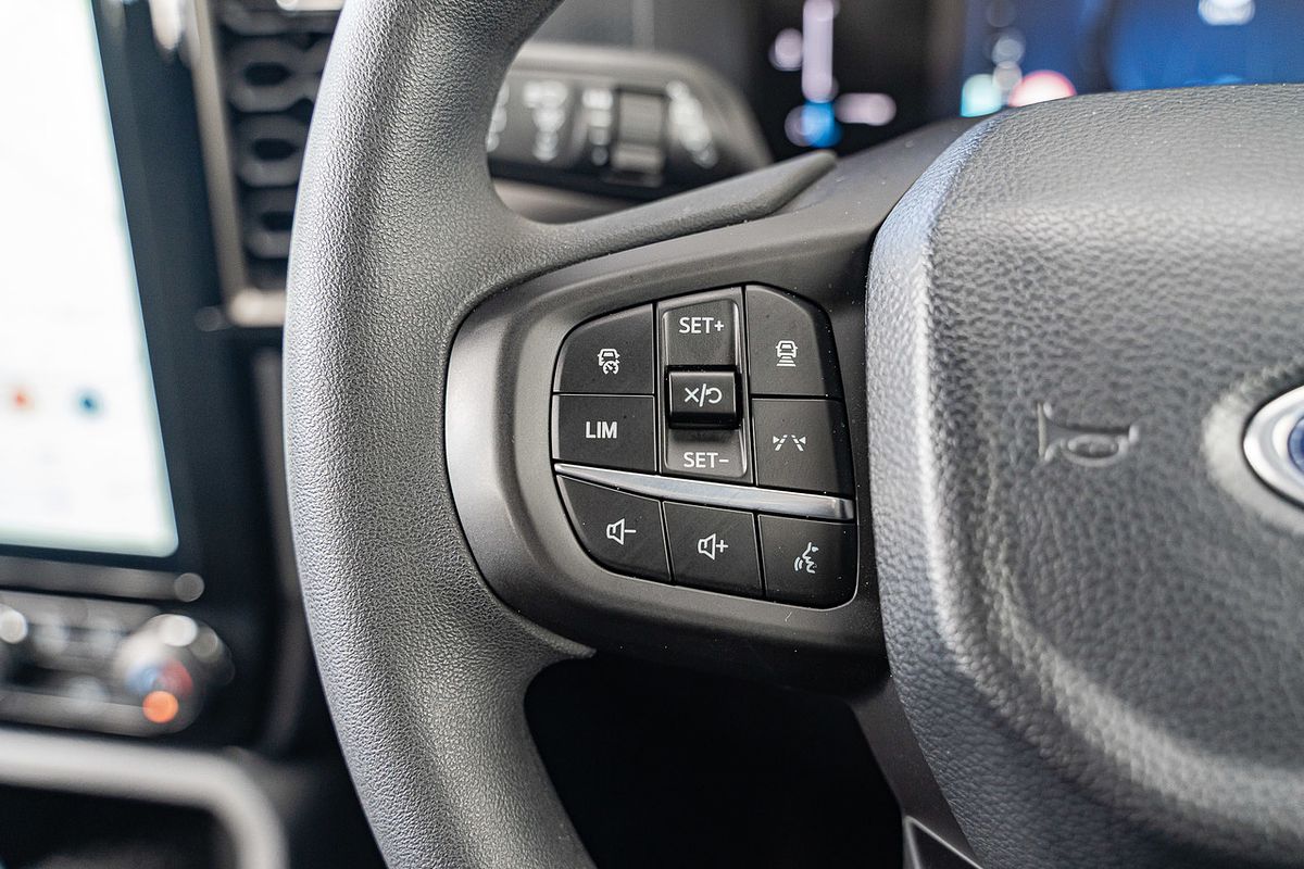 2024 Ford Everest Ambiente 2.0L