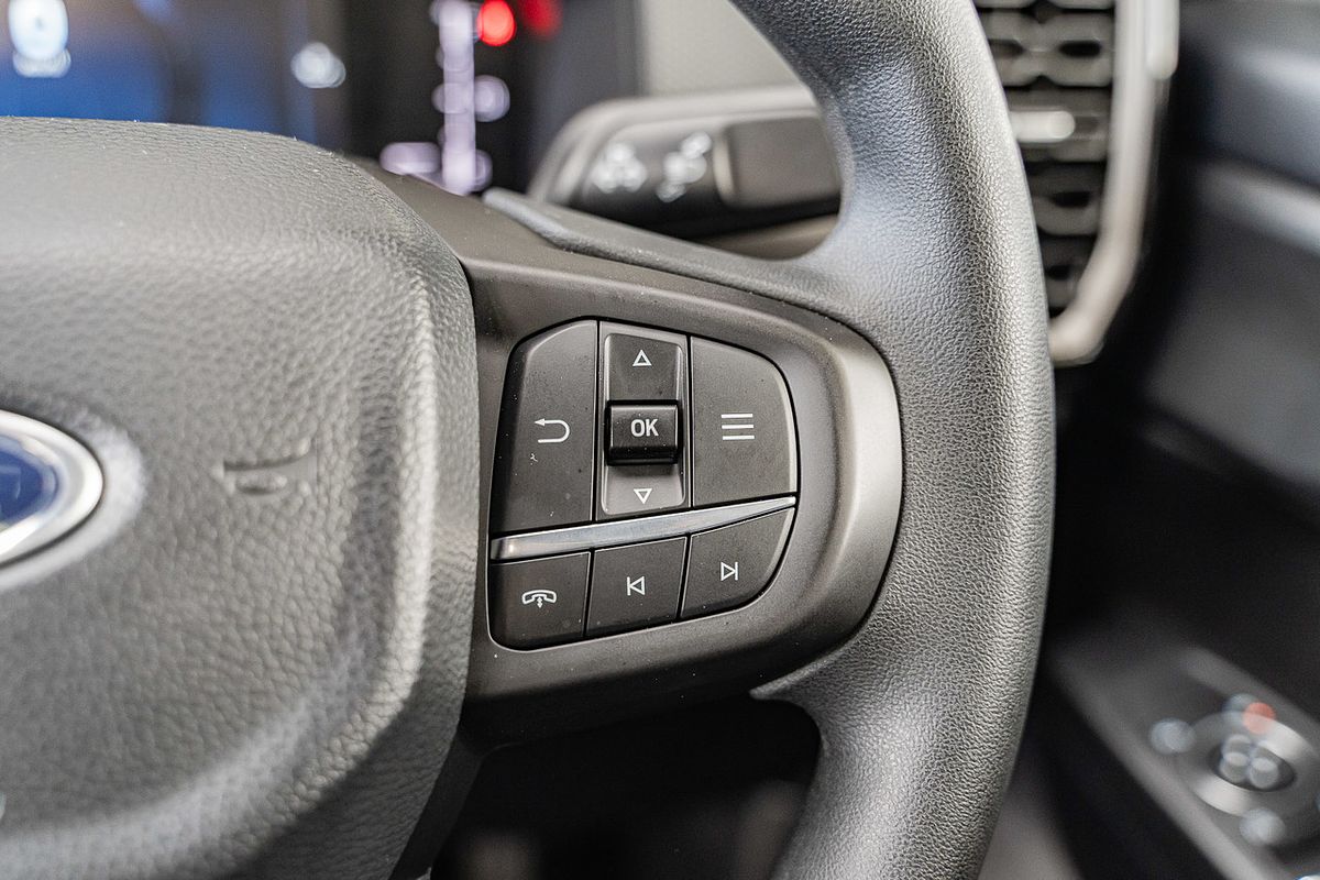 2024 Ford Everest Ambiente 2.0L