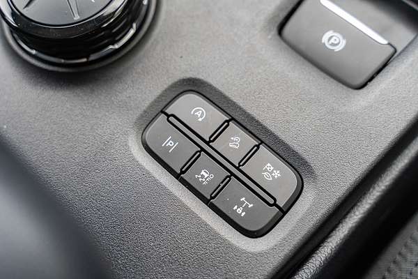 2024 Ford Everest Ambiente 2.0L