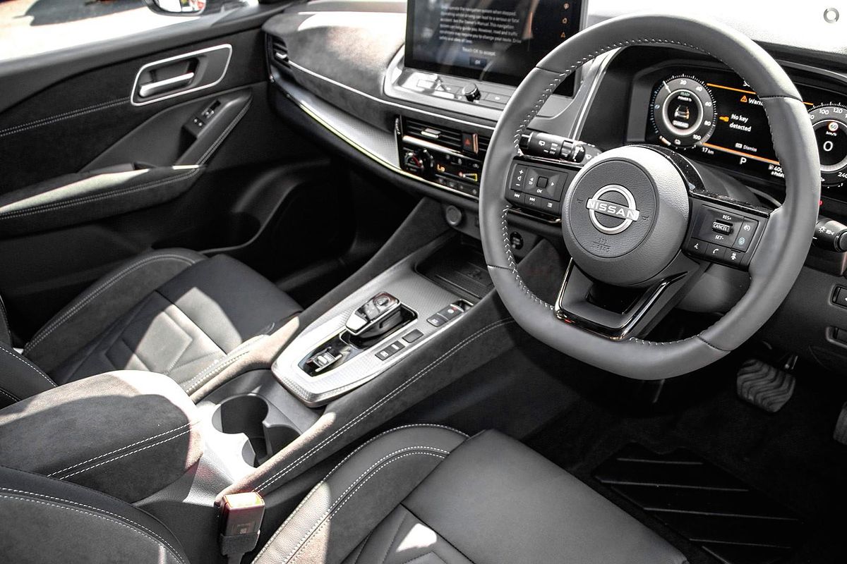 2025 Nissan QASHQAI N-DESIGN e-POWER J12