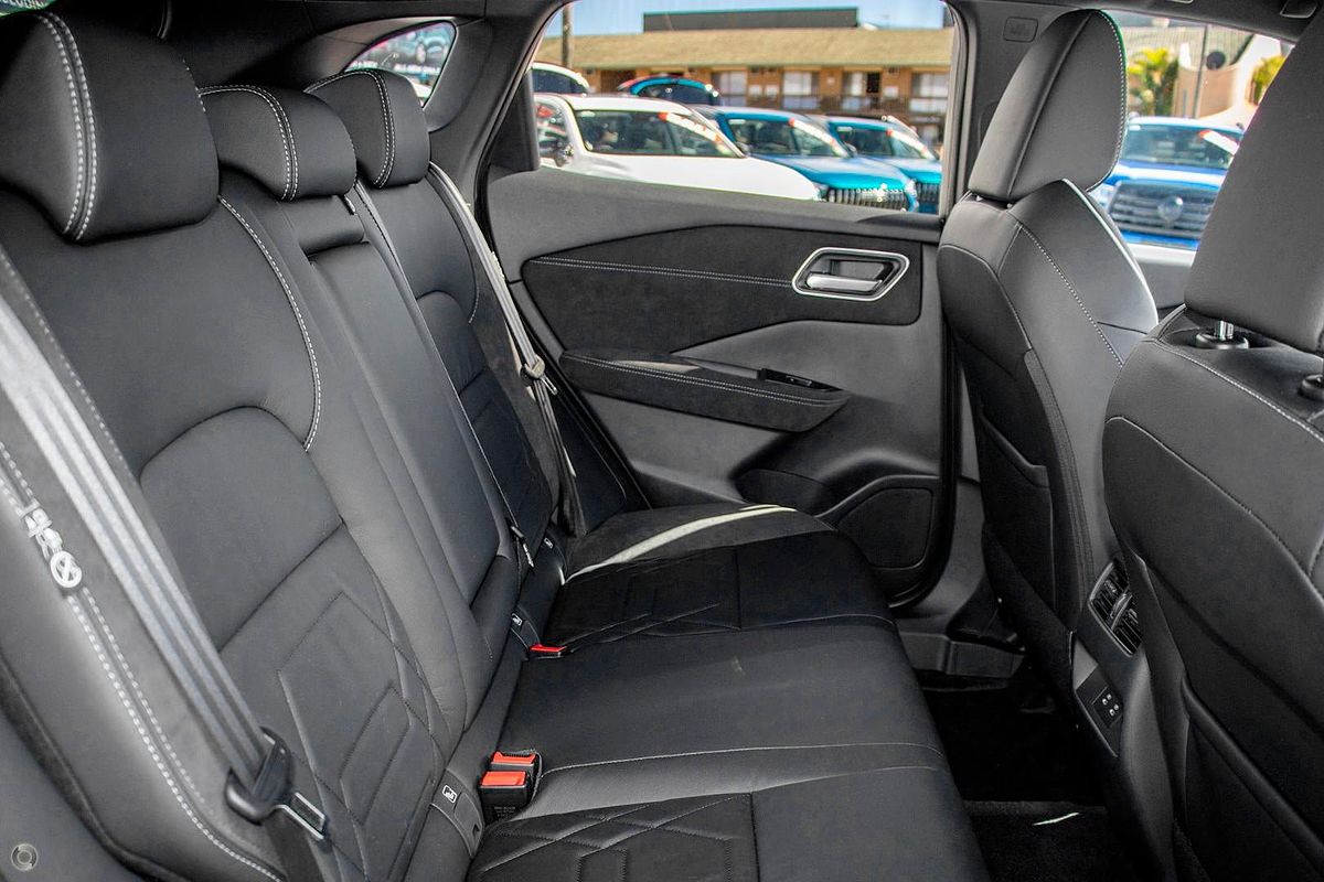 2025 Nissan QASHQAI N-DESIGN e-POWER J12