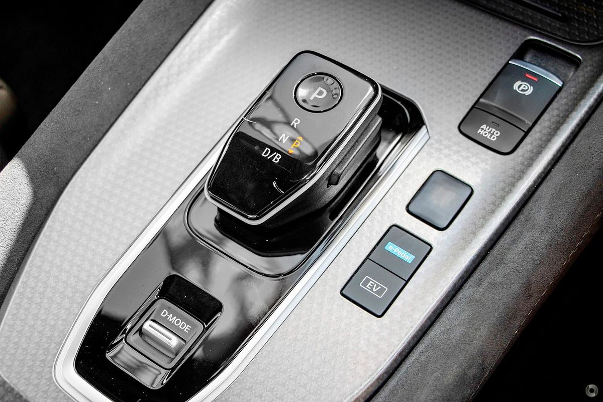 2025 Nissan QASHQAI N-DESIGN e-POWER J12