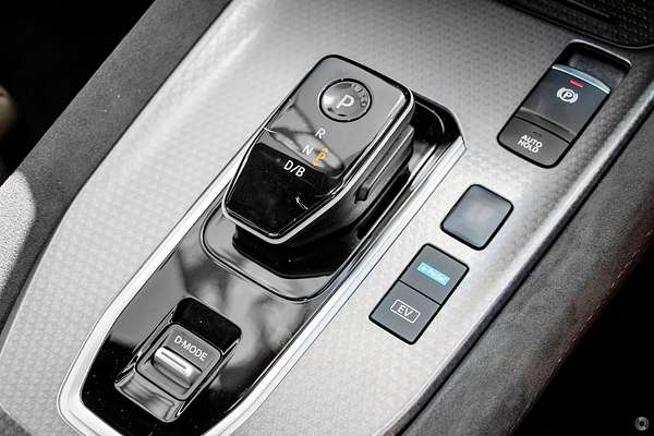 2025 Nissan QASHQAI N-DESIGN e-POWER J12